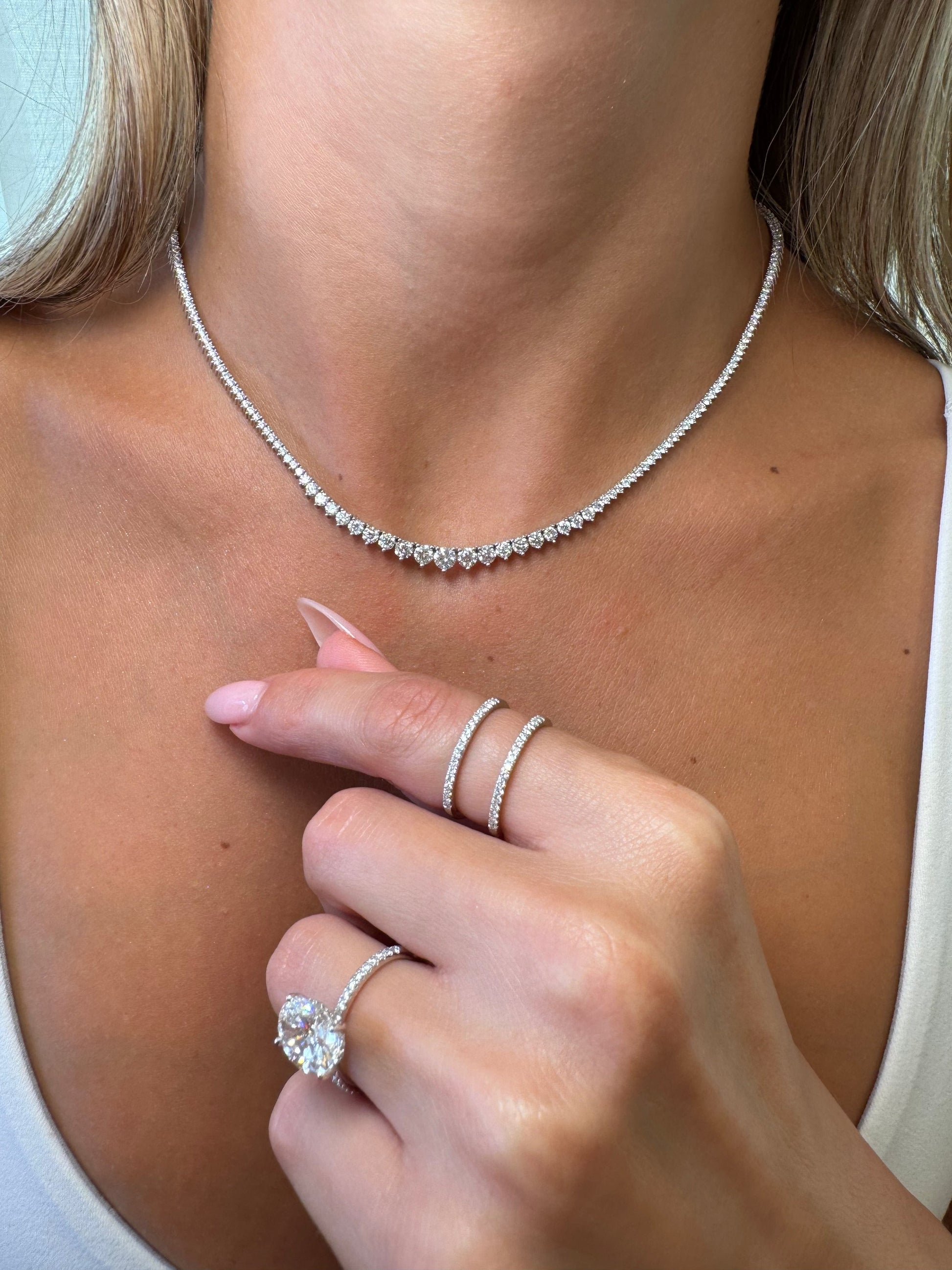 Image in unsupported format format (Double_Band_Benz_Diamonds_3.heic)