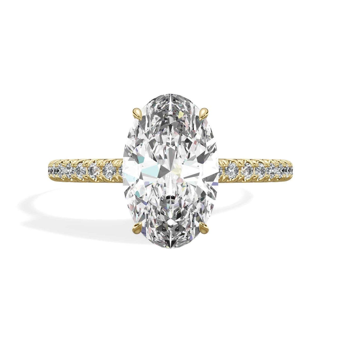Oval diamond ring in yellow gold