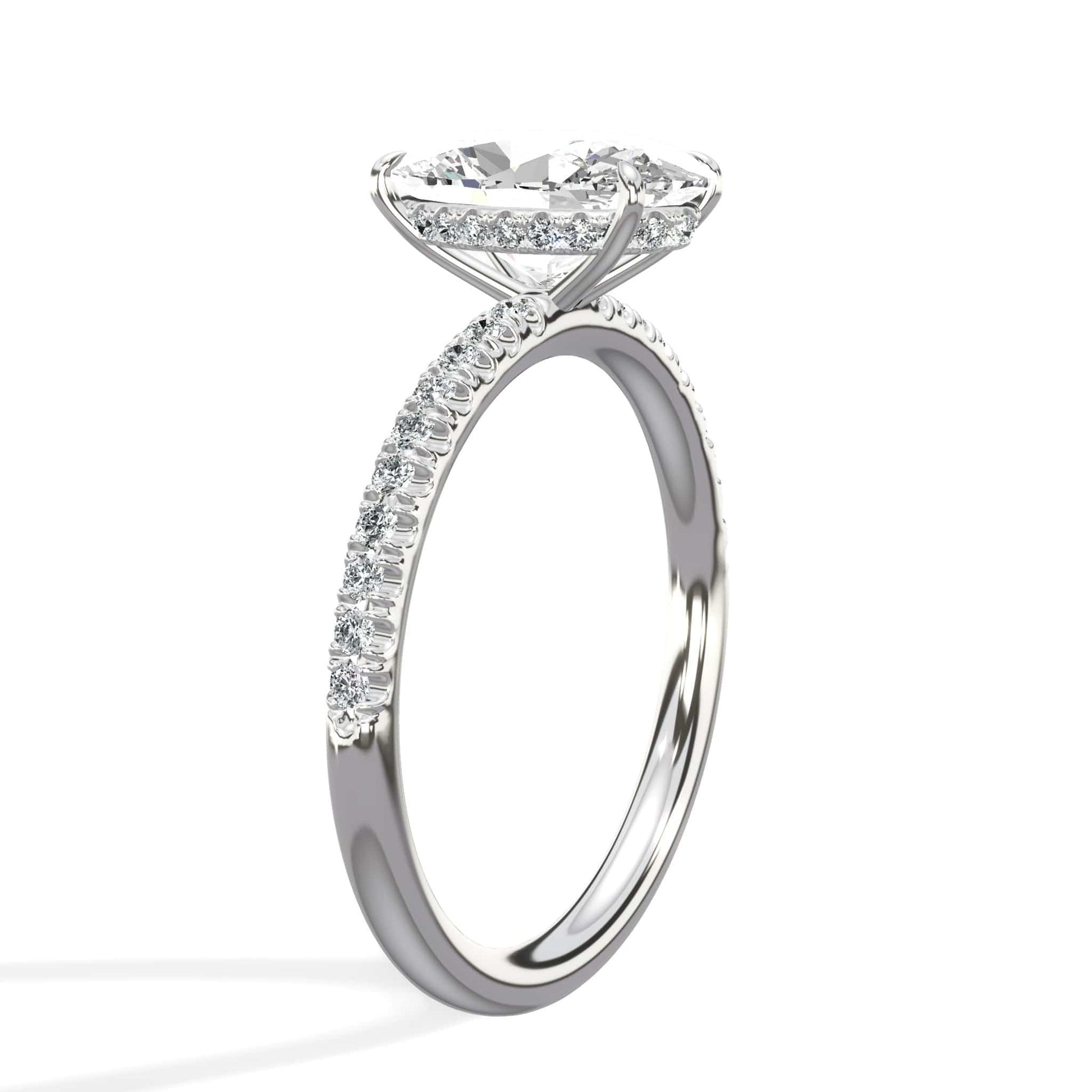 Oval diamond ring in white gold