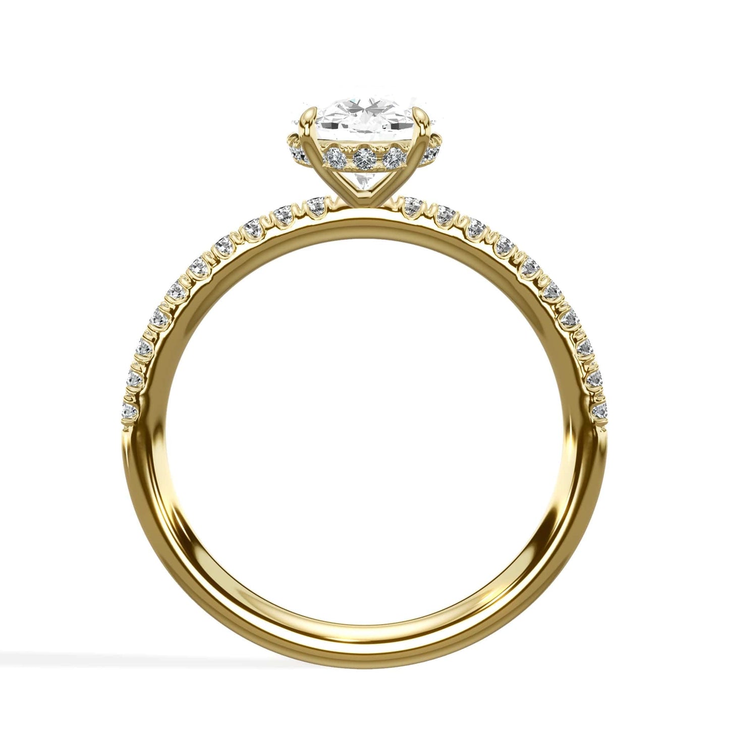 Oval diamond ring in yellow gold