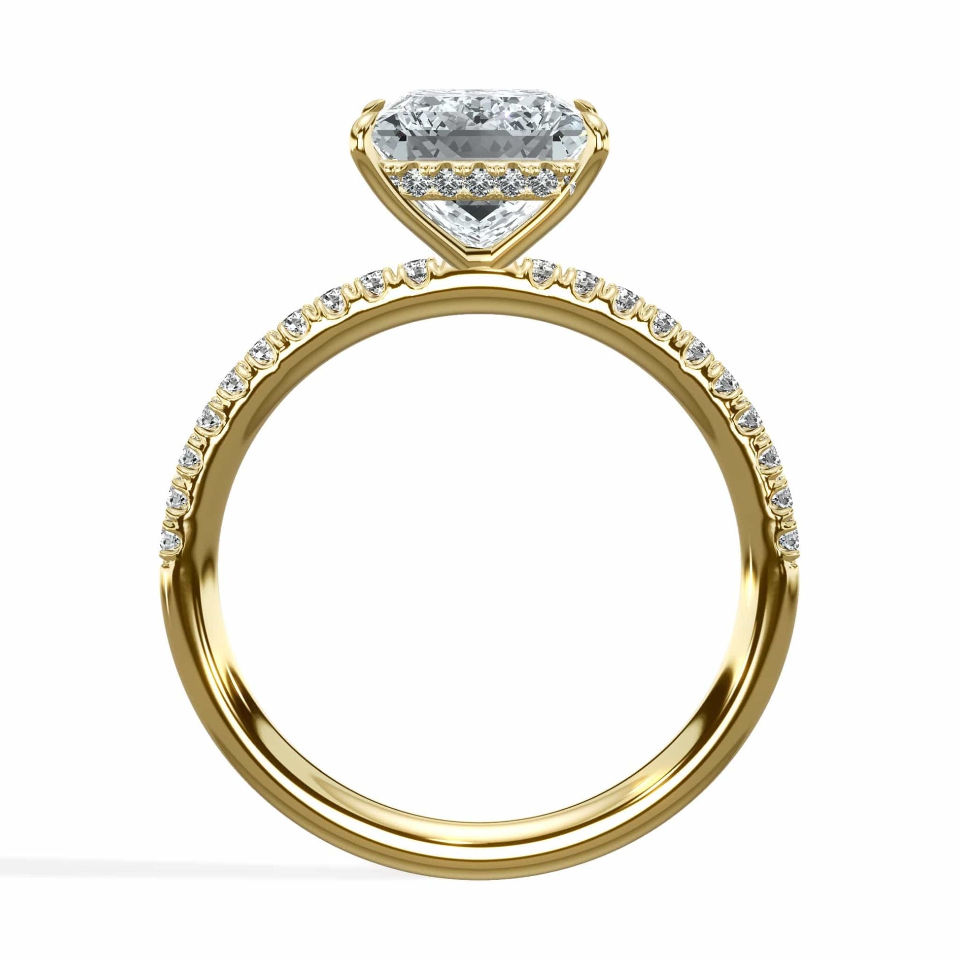 Princess diamond ring in yellow gold