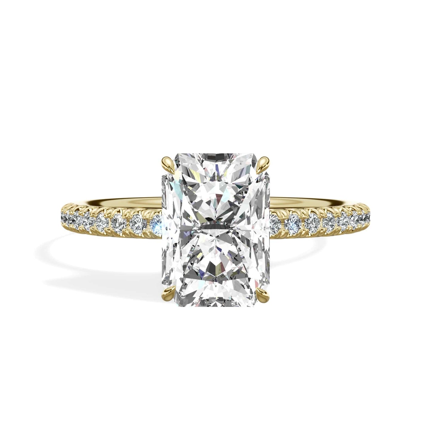 Radiant cut diamond ring in yellow gold
