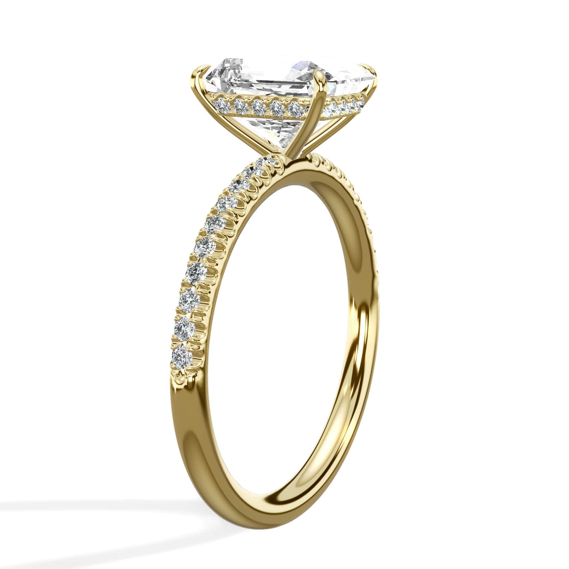 Yellow gold oval diamond ring