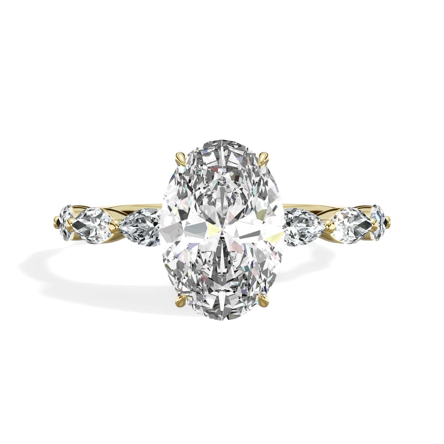 Oval diamond ring in yellow gold