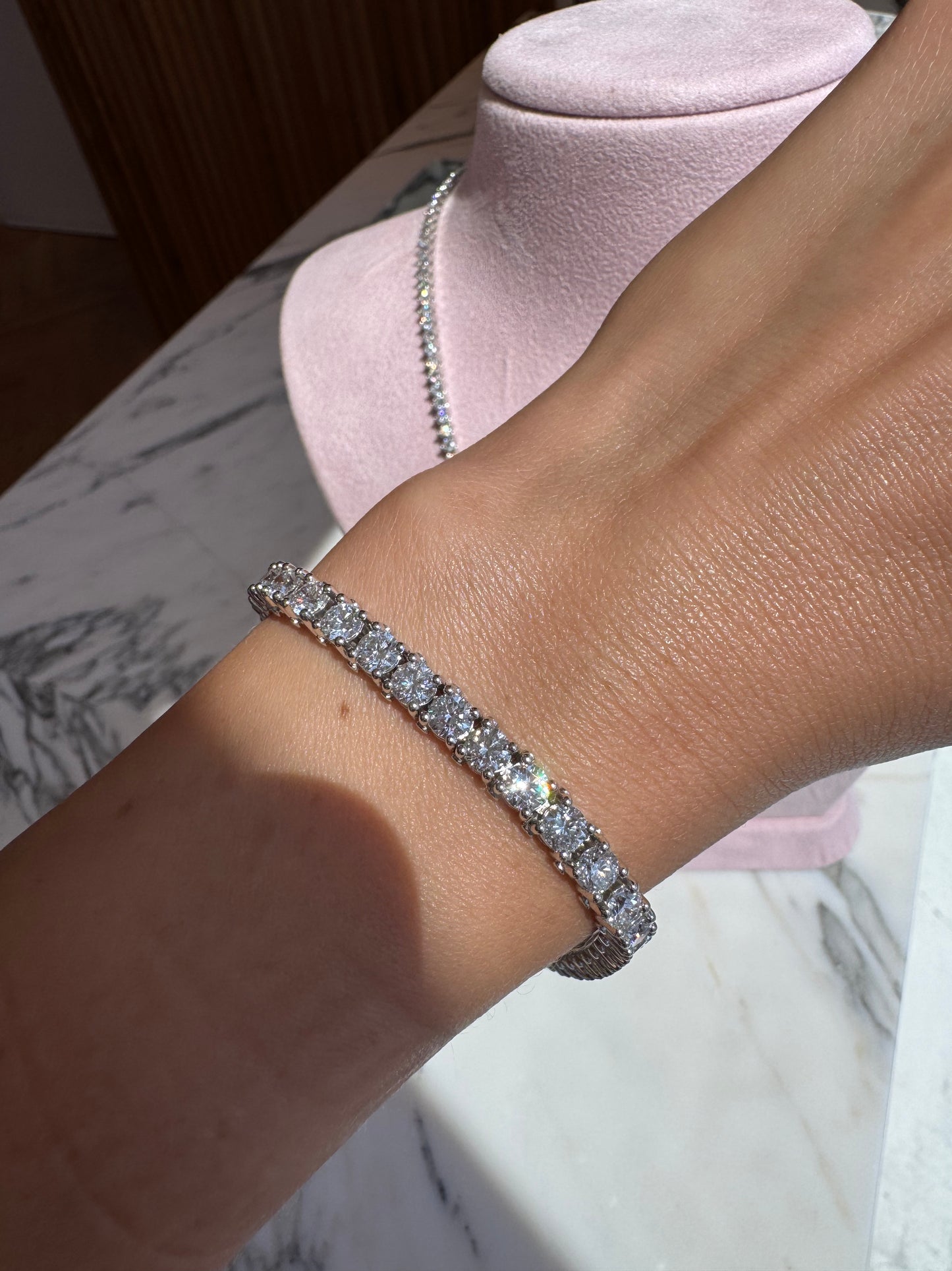10.80 ct Round Brillant Cut Lab Grown Diamond Tennis Bracelet