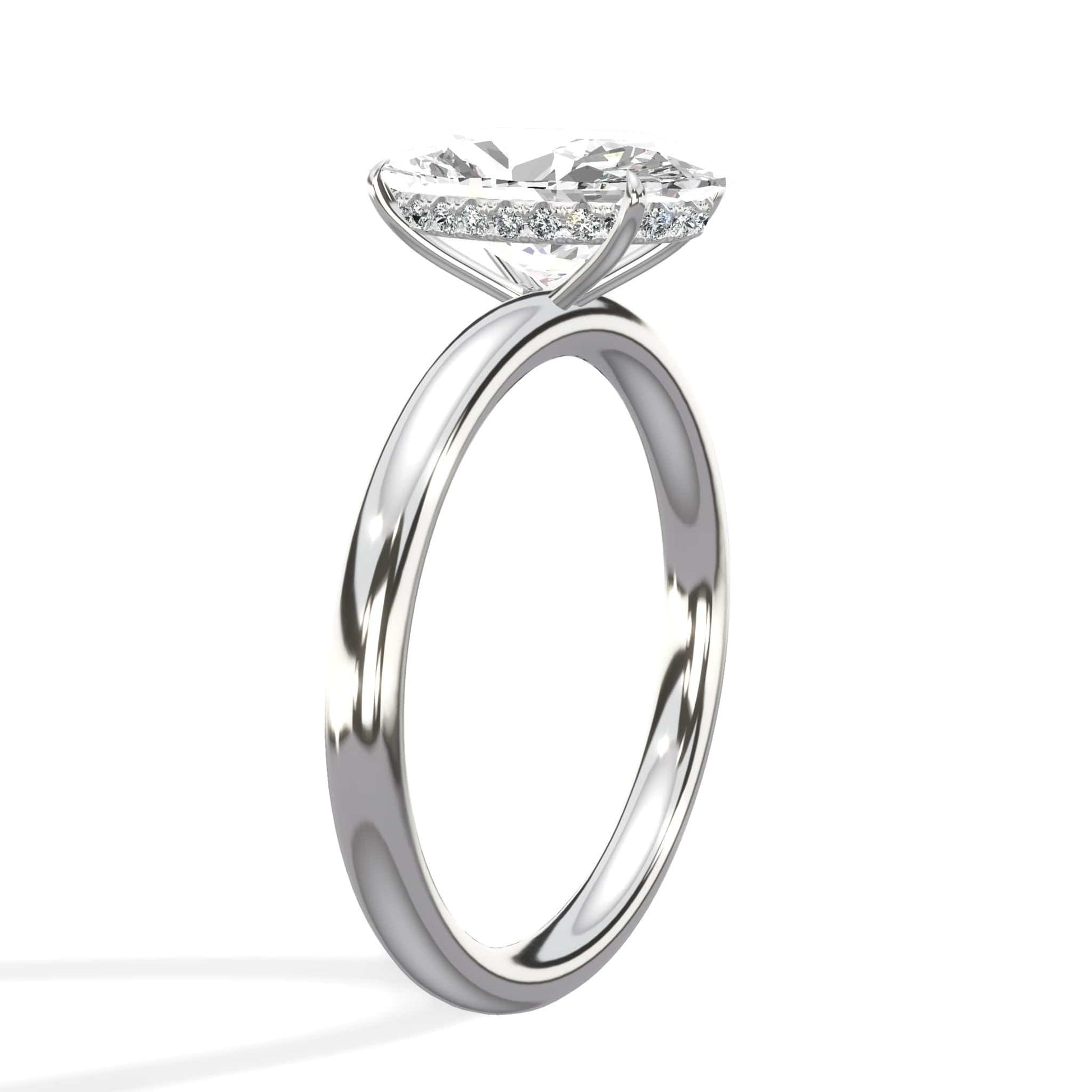 Oval diamond ring in white gold
