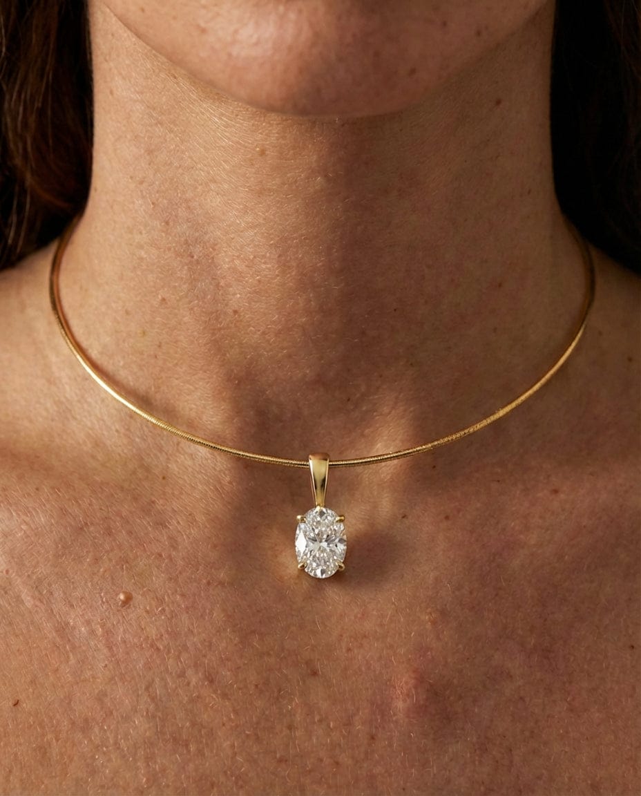 The Aura 2ct Oval Diamond Collar Necklace in 14K Yellow Gold