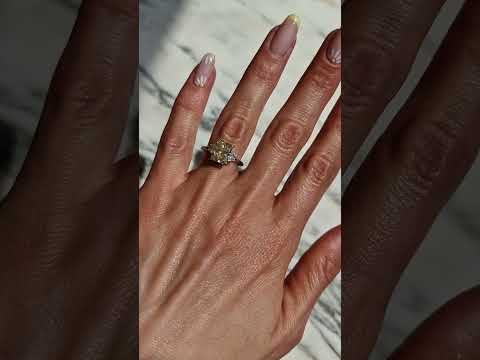 2.67 Carats Fancy Yellow Radiant Cut Trapezoid Side Stones Diamond Engagement Ring