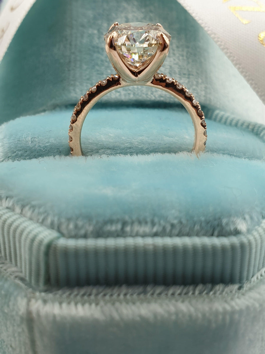 2.20 Carats Round Brilliant Cut Diamond Engagement Ring - BenzDiamonds
