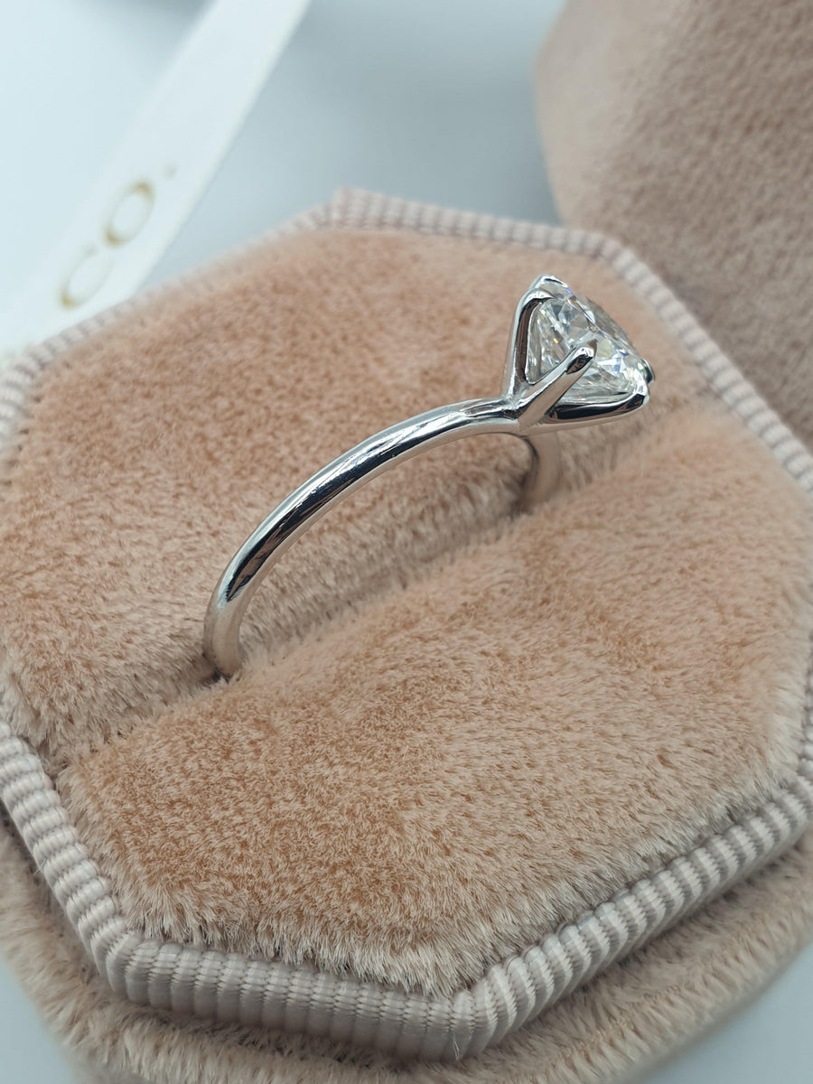1 Carat Round Brilliant Cut Six Prongs Diamond Engagement Ring - BenzDiamonds