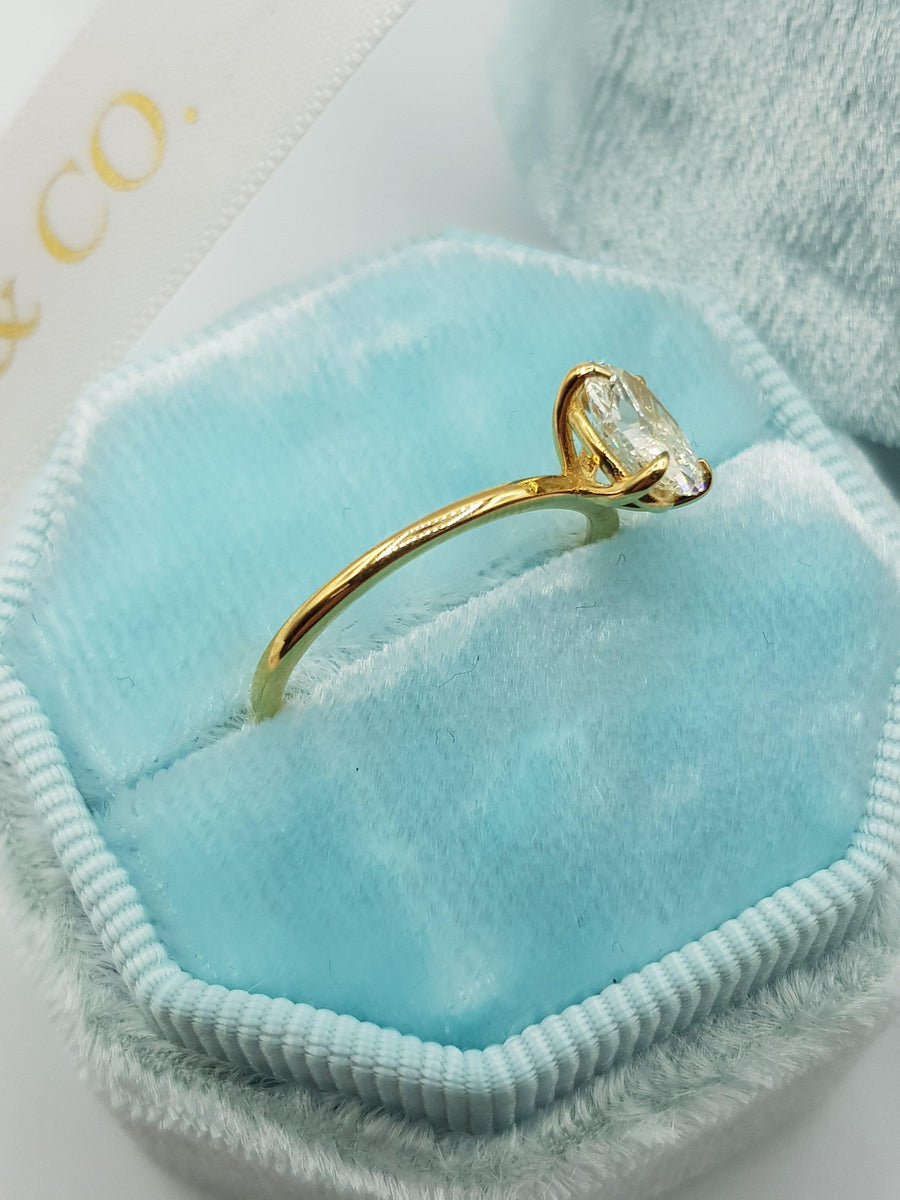 1.02 Carats Oval Cut Solitaire Diamond Engagement Ring - BenzDiamonds