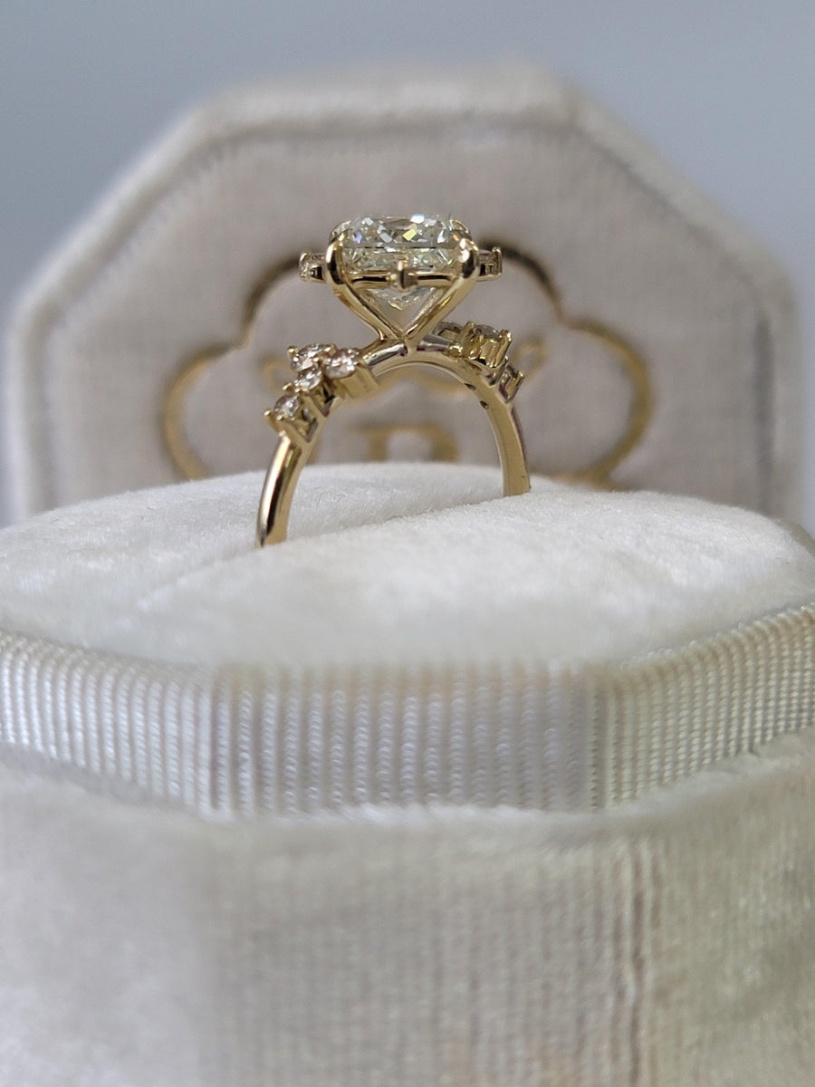 1.80 Carats Princess Cut Starburst Diamond Engagement Ring - BenzDiamonds