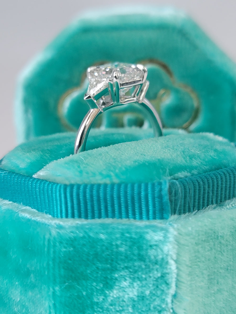 Big Diamond Ring – Rocco's Jewelry