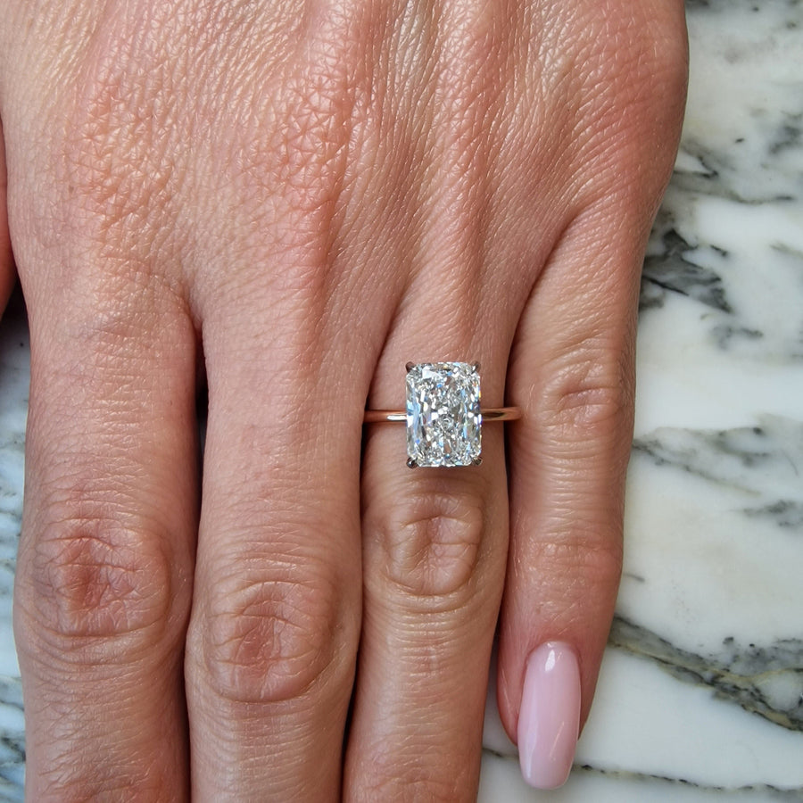 Solitaire cut diamond engagement ring Outlet