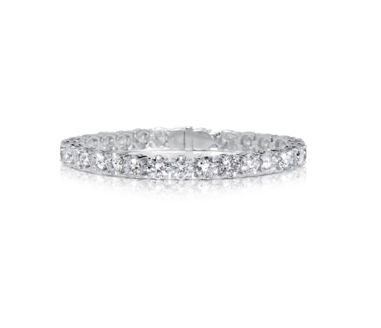 Extraordinary 29 ct Round Brilliant Cut Diamond Tennis Bracelet - BenzDiamonds