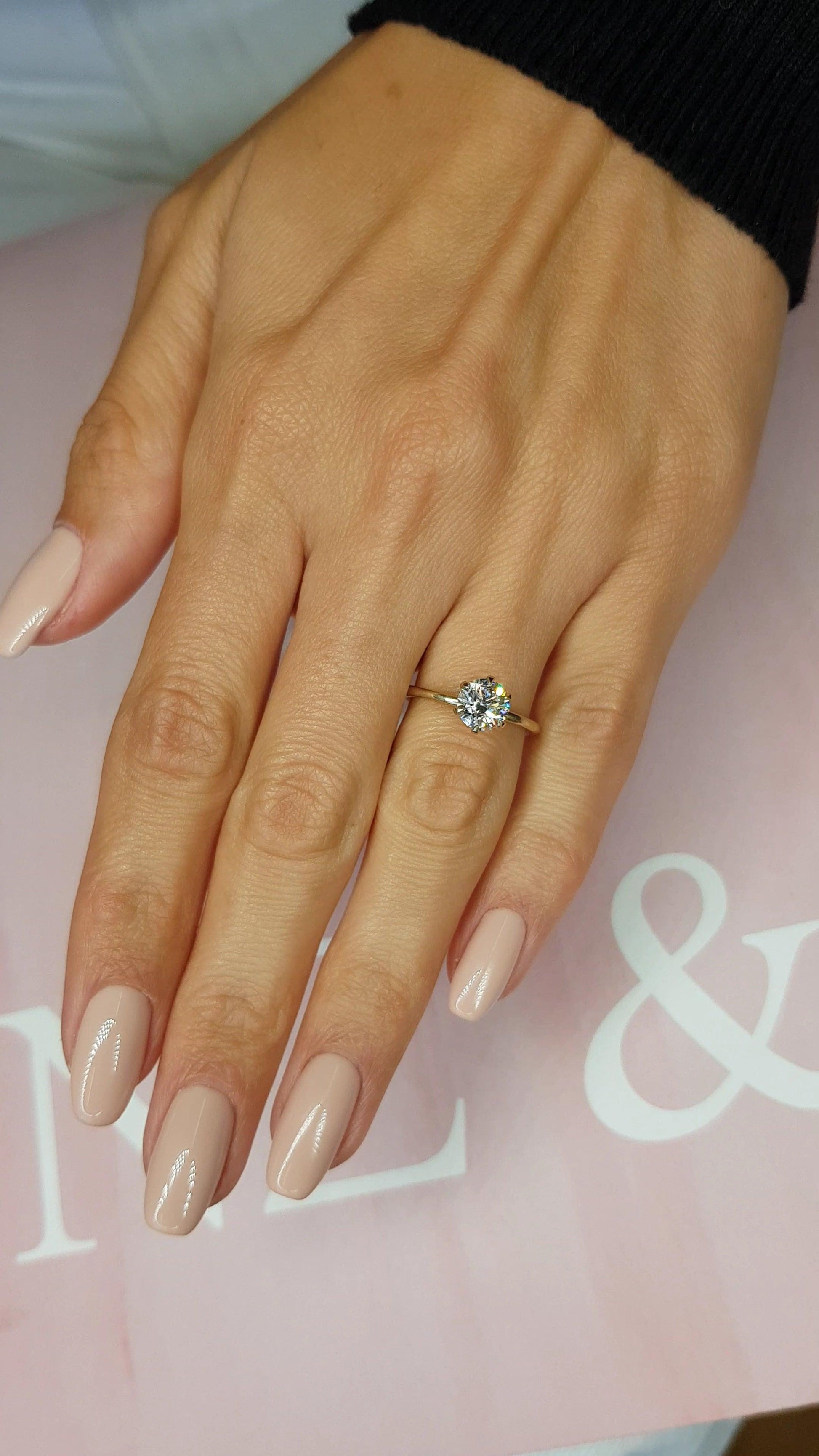 1.01 Carat Round Brilliant Cut Six Prongs Diamond Engagement Ring in Yellow Gold - BenzDiamonds