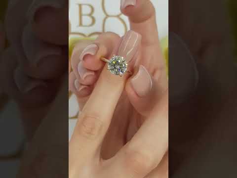 3.20 Carats Round Brilliant Cut Solitaire Hidden Halo Diamond Engagement Ring