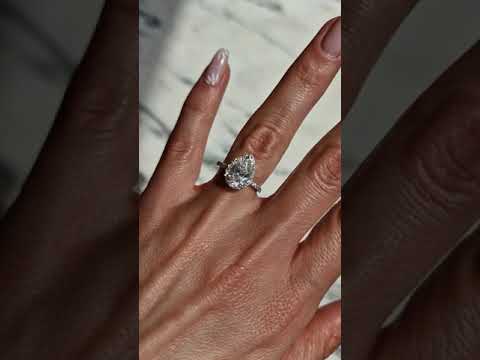 Video-of-2-ct-pear-shaped-halo-engagement-diamond-ring